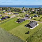 Thalie - 400m From The Sea By Interhome *