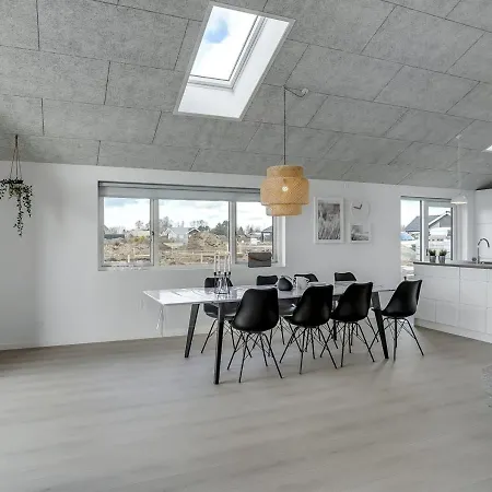 Thalie - 400m From The Sea By Interhome *