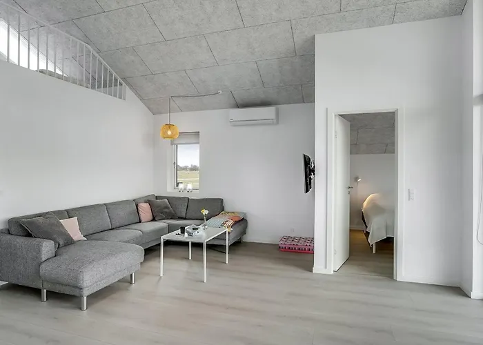 Thalie - 400m From The Sea By Interhome *