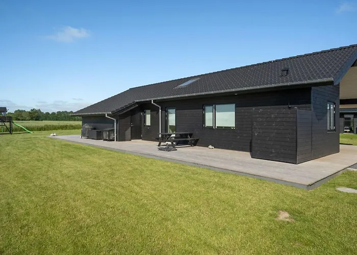 Thalie - 400m From The Sea By Interhome *